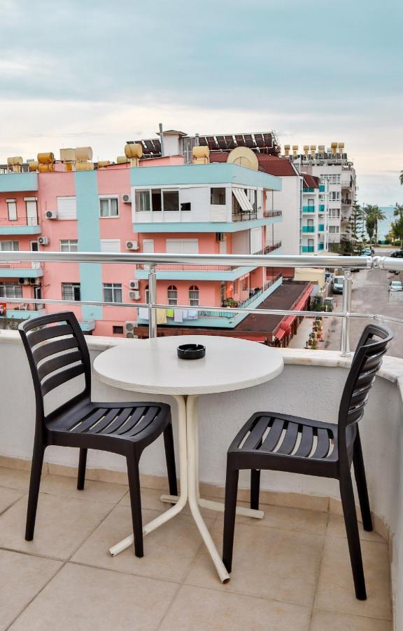 Kleopatra Icaria Apart Hotel Аланя Екстериор снимка