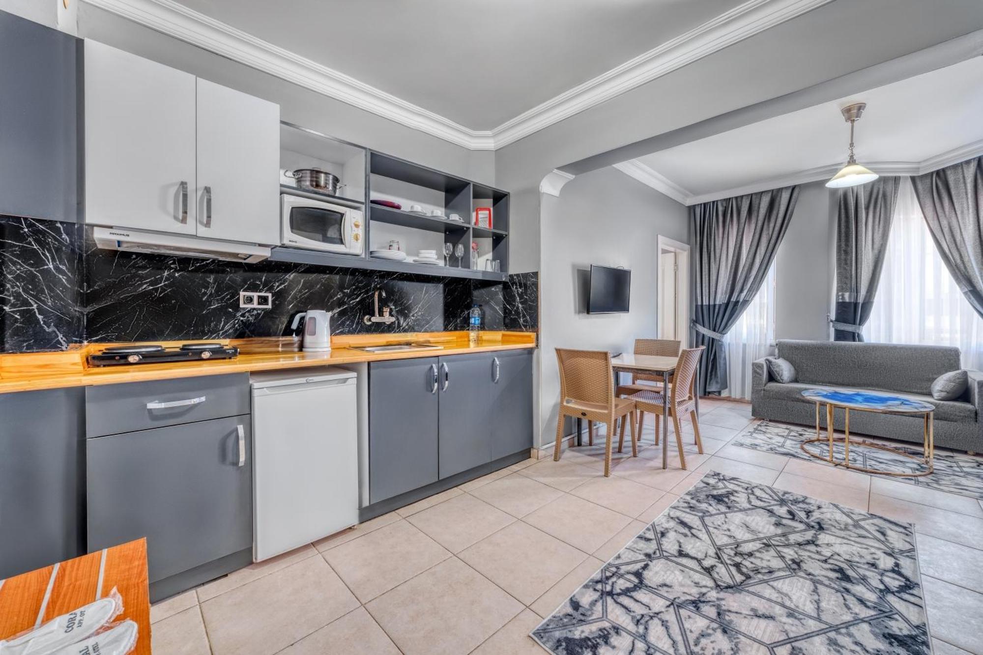 Kleopatra Icaria Apart Hotel Аланя Екстериор снимка