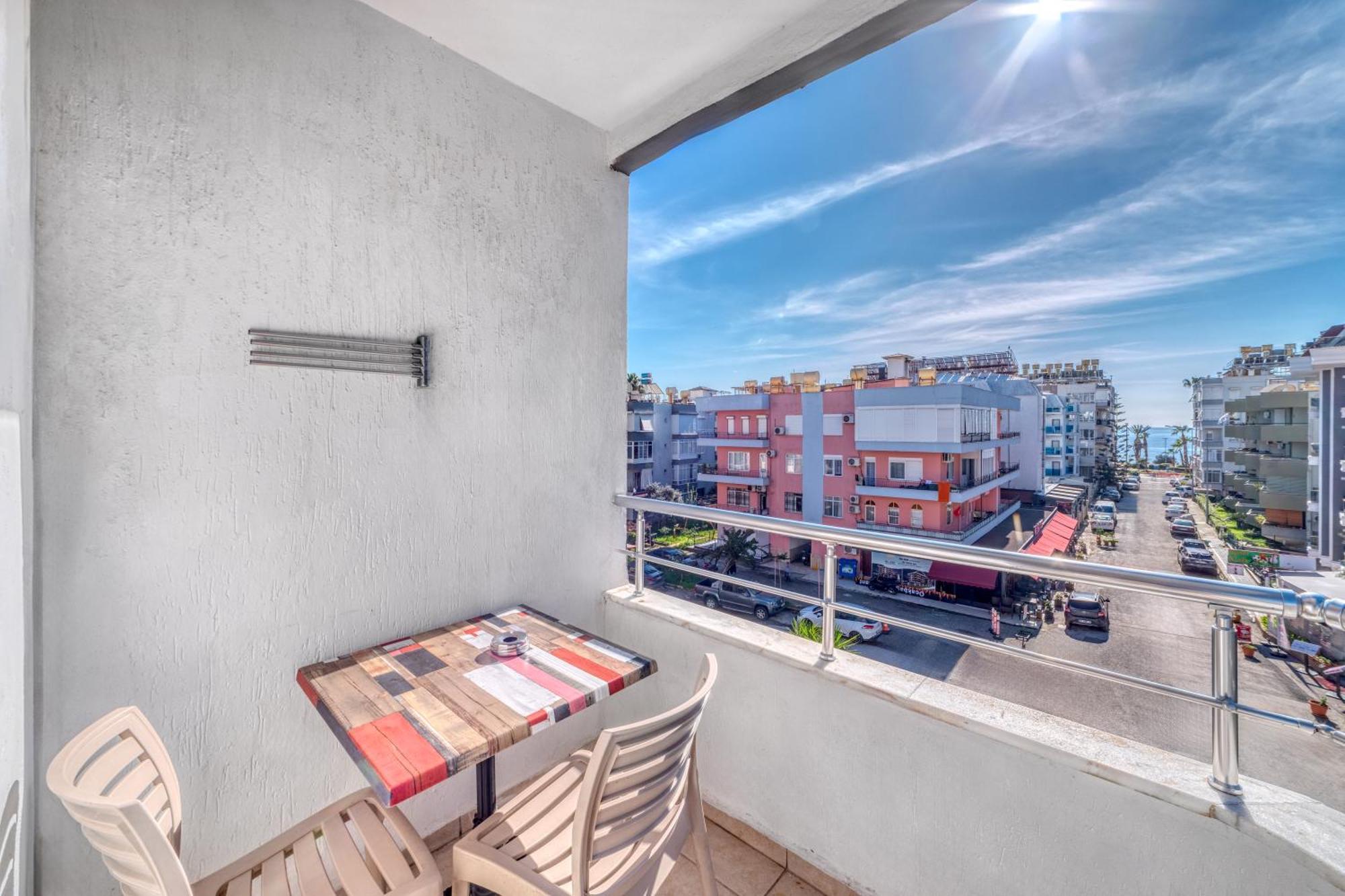 Kleopatra Icaria Apart Hotel Аланя Екстериор снимка