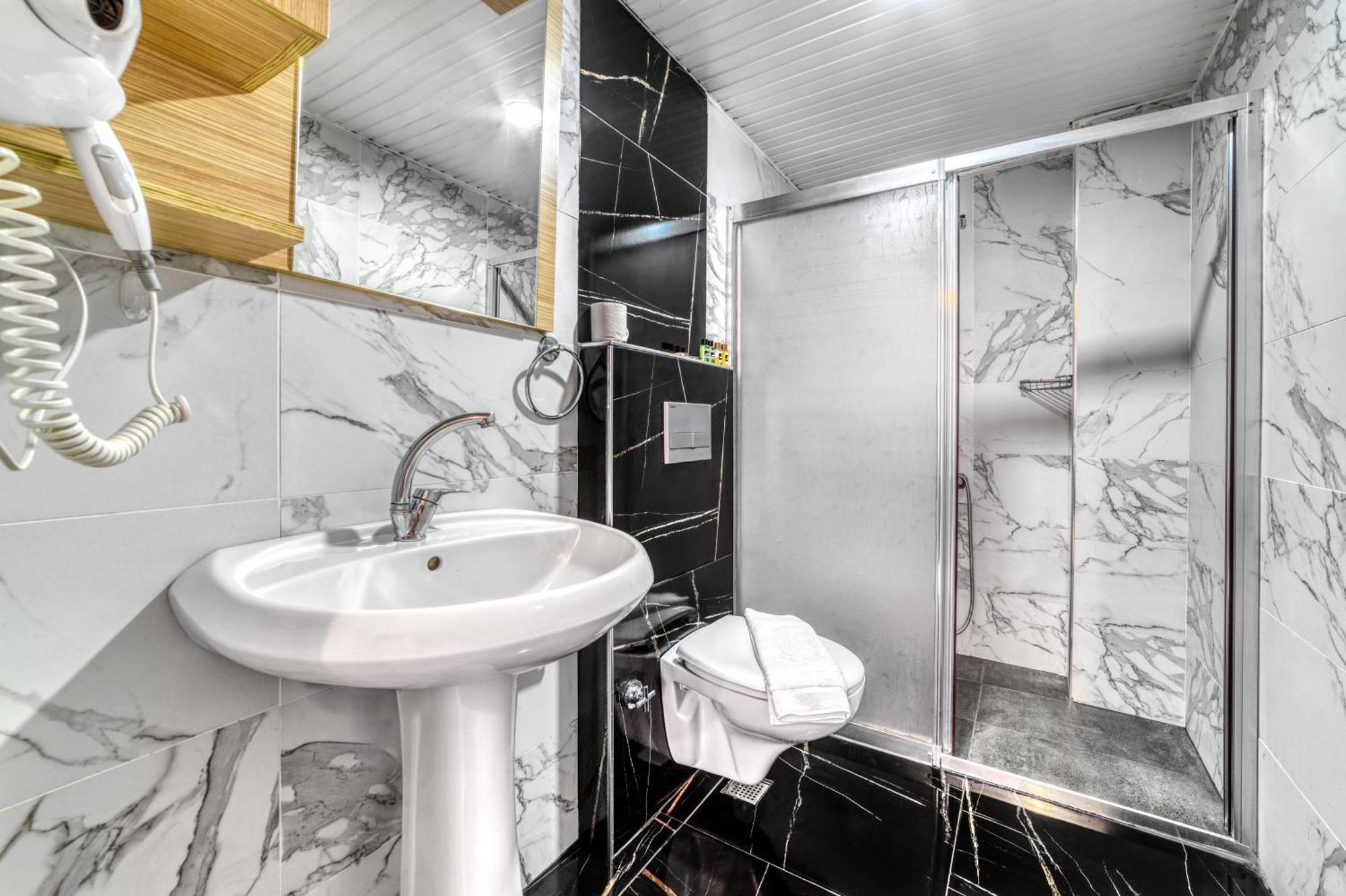 Kleopatra Icaria Apart Hotel Аланя Екстериор снимка