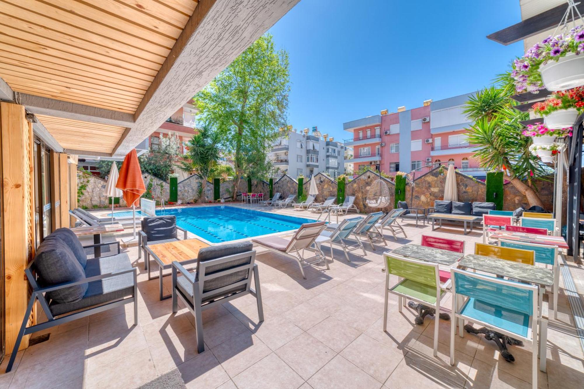 Kleopatra Icaria Apart Hotel Аланя Екстериор снимка